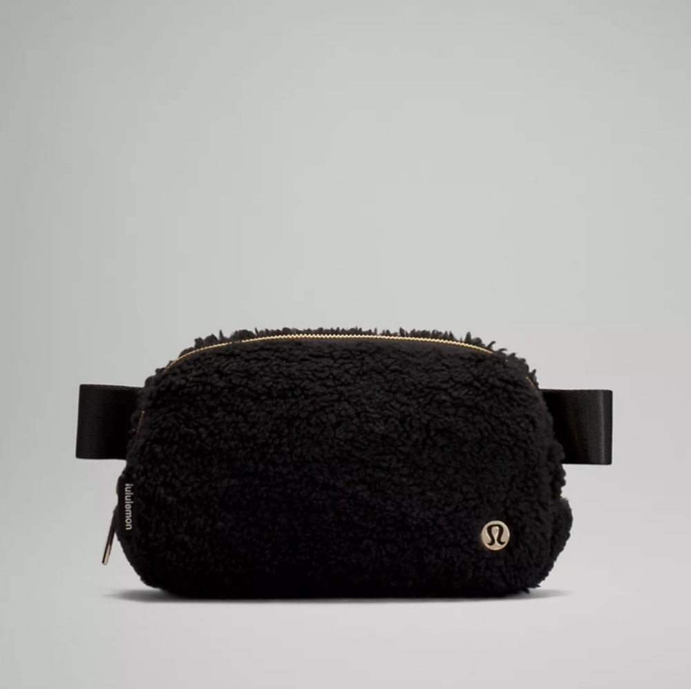 NWT Lululemon Everywhere Belt Bag Fleece